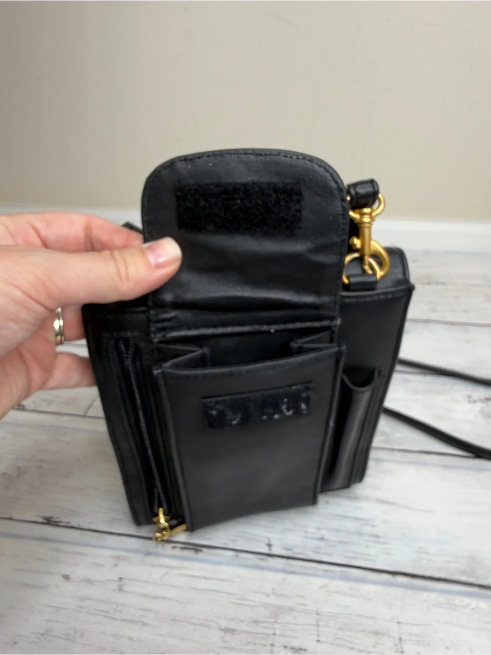 Rosetti sleek crossbody